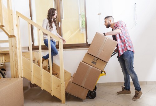Packing and loading support for removals in Eastham